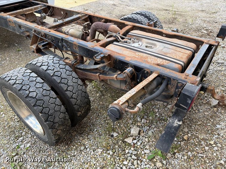 image for item FT8125 2008 Ford F450 Super Duty truck cab and chassis