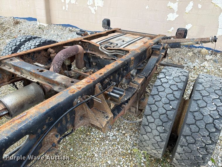 image for item FT8125 2008 Ford F450 Super Duty truck cab and chassis
