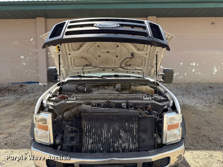 image for item FT8125 2008 Ford F450 Super Duty truck cab and chassis