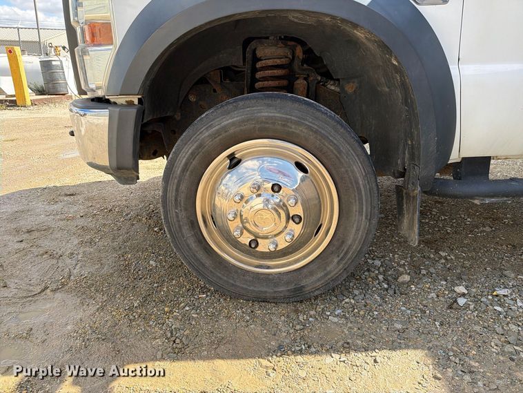 image for item FT8125 2008 Ford F450 Super Duty truck cab and chassis