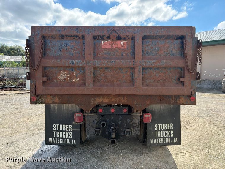 image for item FT8126 1999 Ford F-800 dump truck