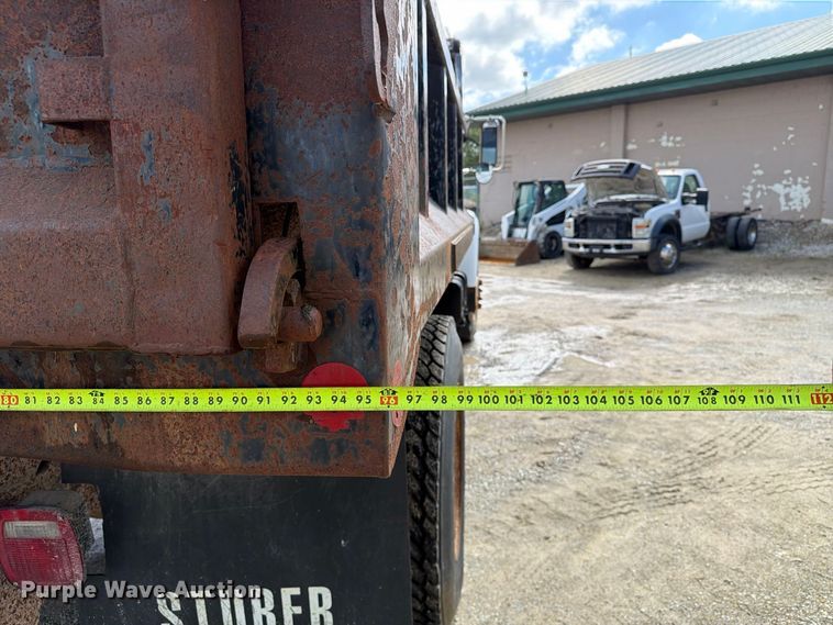 image for item FT8126 1999 Ford F-800 dump truck
