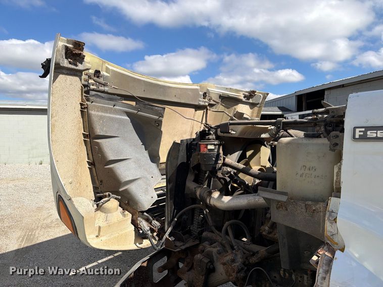 image for item FT8126 1999 Ford F-800 dump truck