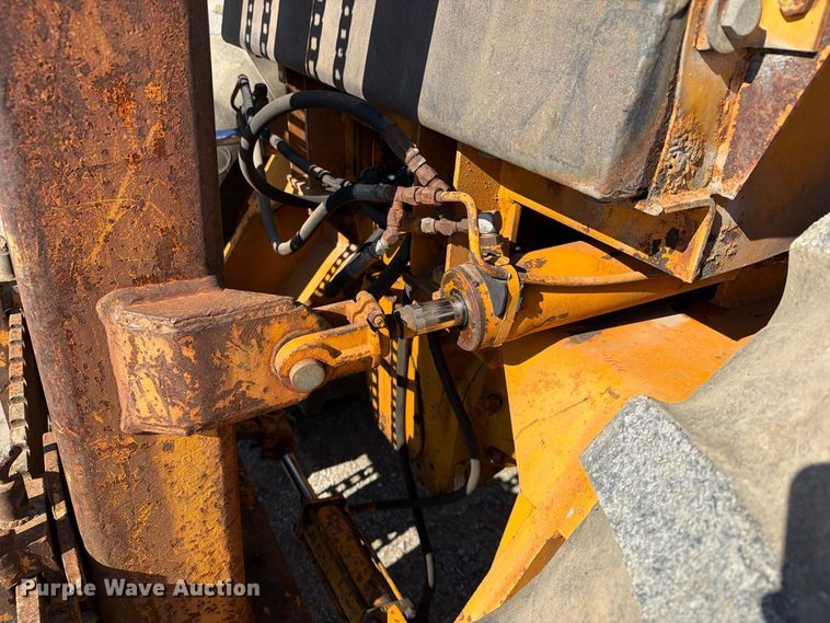 image for item FT8127 Case 584C forklift
