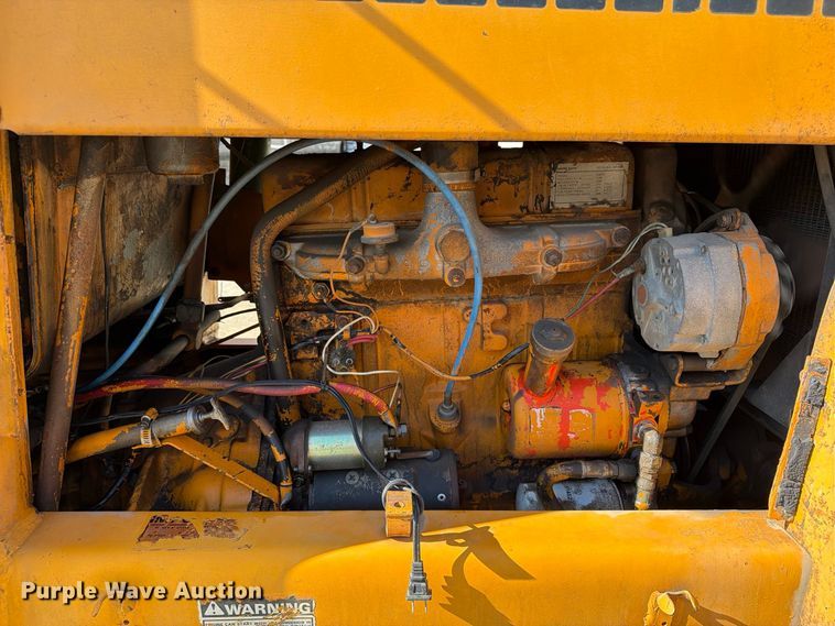image for item FT8127 Case 584C forklift