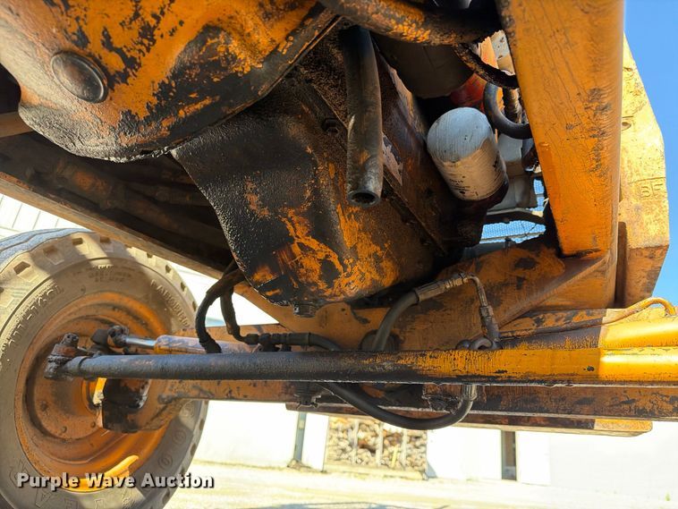 image for item FT8127 Case 584C forklift