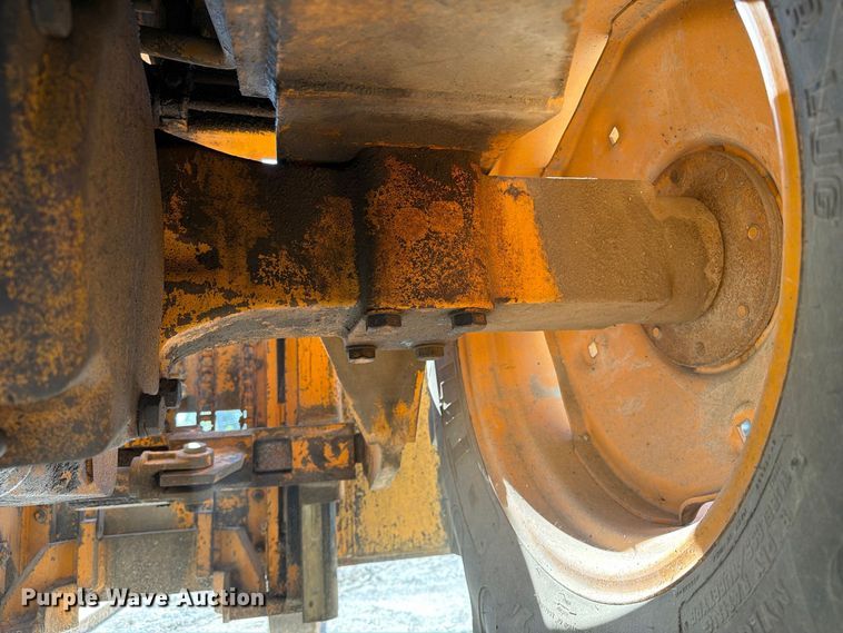image for item FT8127 Case 584C forklift