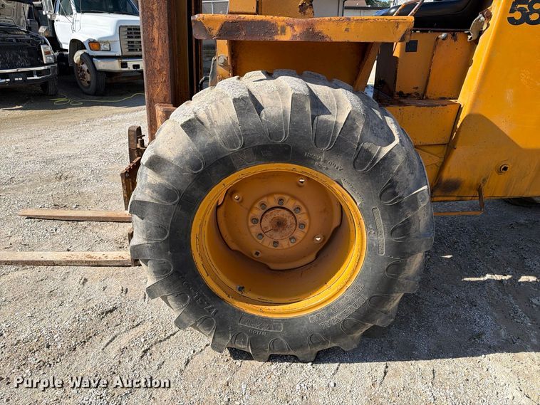 image for item FT8127 Case 584C forklift