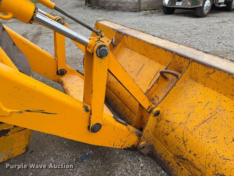 image for item FT8136 1995 JCB 214 backhoe