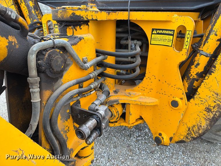image for item FT8136 1995 JCB 214 backhoe