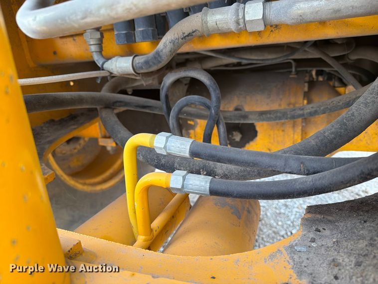 image for item FT8136 1995 JCB 214 backhoe