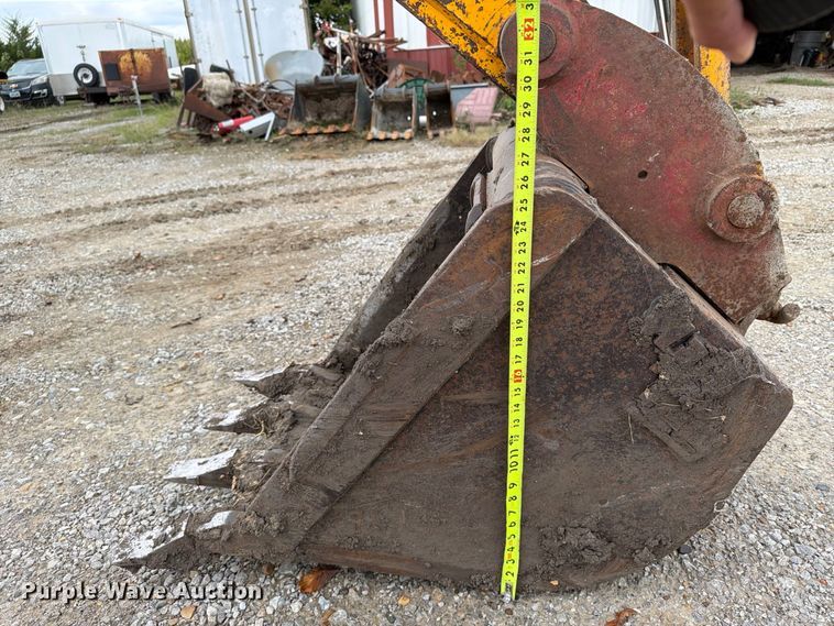image for item FT8136 1995 JCB 214 backhoe