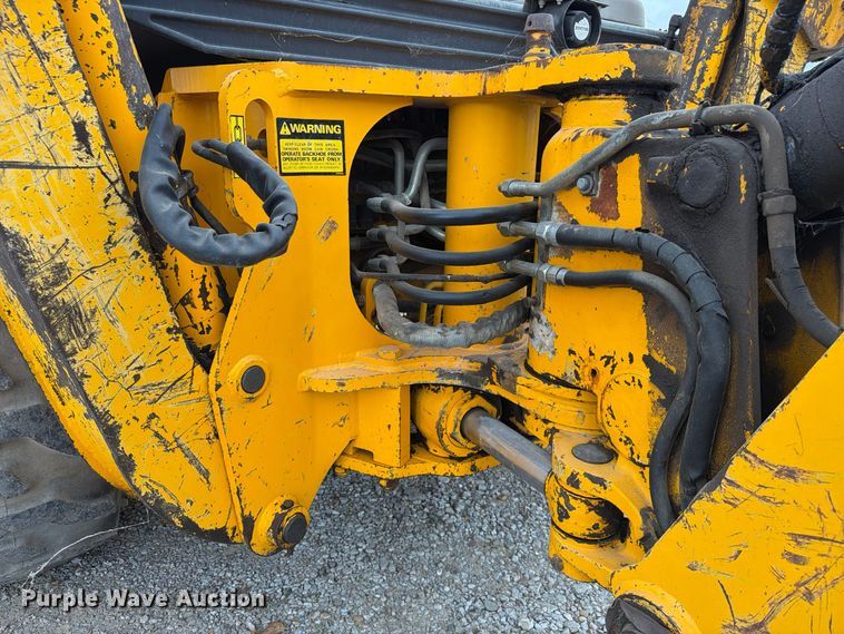 image for item FT8136 1995 JCB 214 backhoe