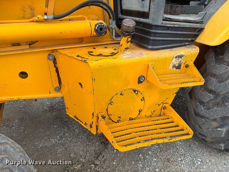 image for item FT8136 1995 JCB 214 backhoe