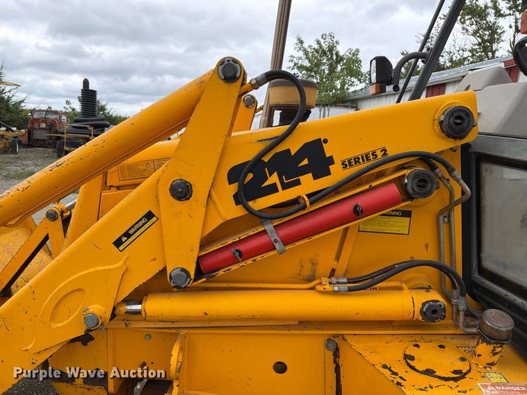 image for item FT8136 1995 JCB 214 backhoe
