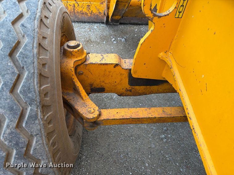 image for item FT8136 1995 JCB 214 backhoe
