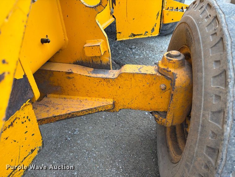image for item FT8136 1995 JCB 214 backhoe