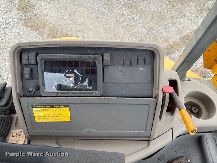 image for item FT8136 1995 JCB 214 backhoe