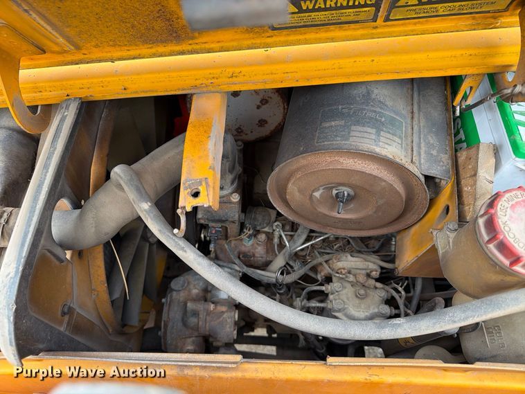 image for item FT8136 1995 JCB 214 backhoe