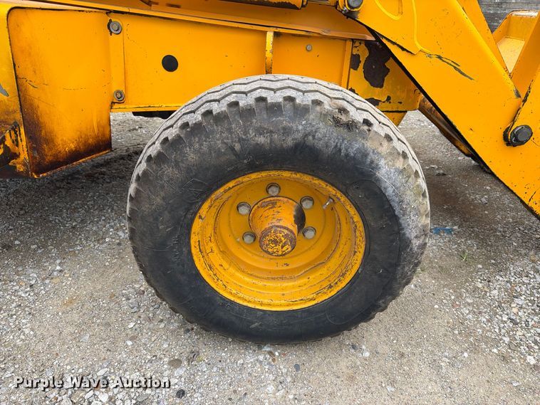 image for item FT8136 1995 JCB 214 backhoe