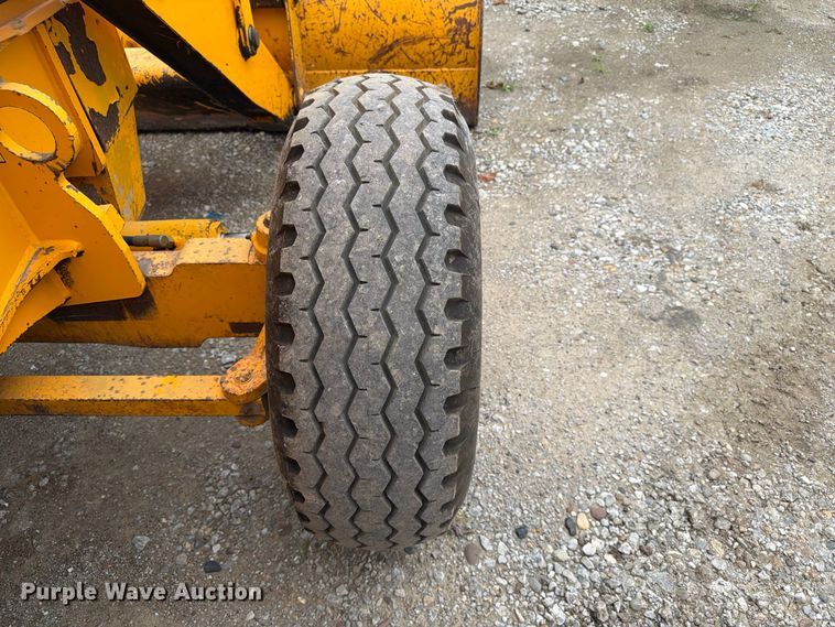 image for item FT8136 1995 JCB 214 backhoe