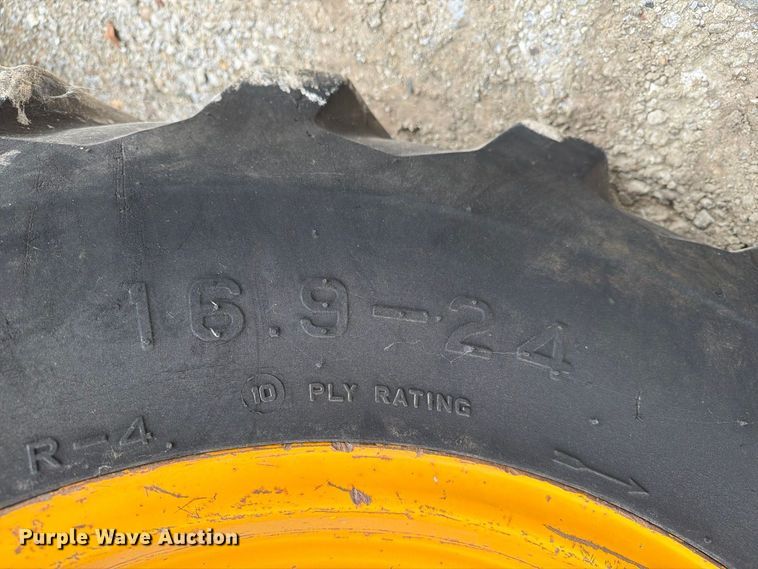 image for item FT8136 1995 JCB 214 backhoe