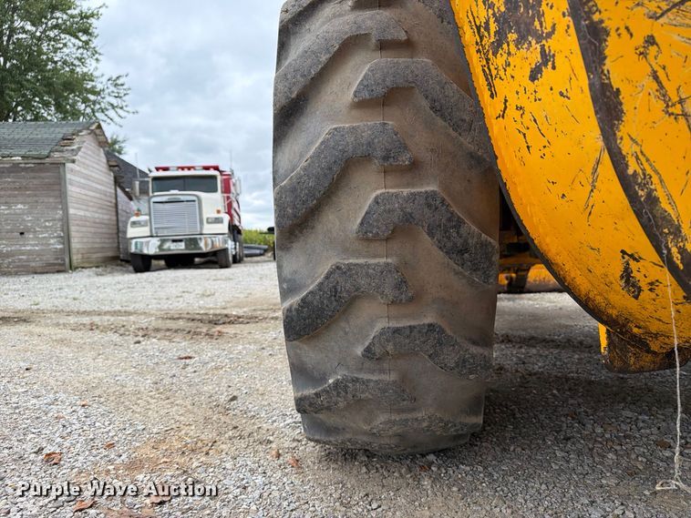 image for item FT8136 1995 JCB 214 backhoe