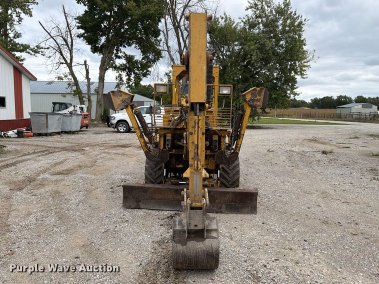 image for item FT8137 2019 Vermeer M475A trencher