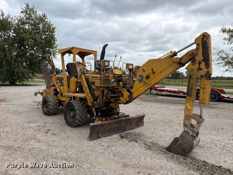 image for item FT8137 2019 Vermeer M475A trencher