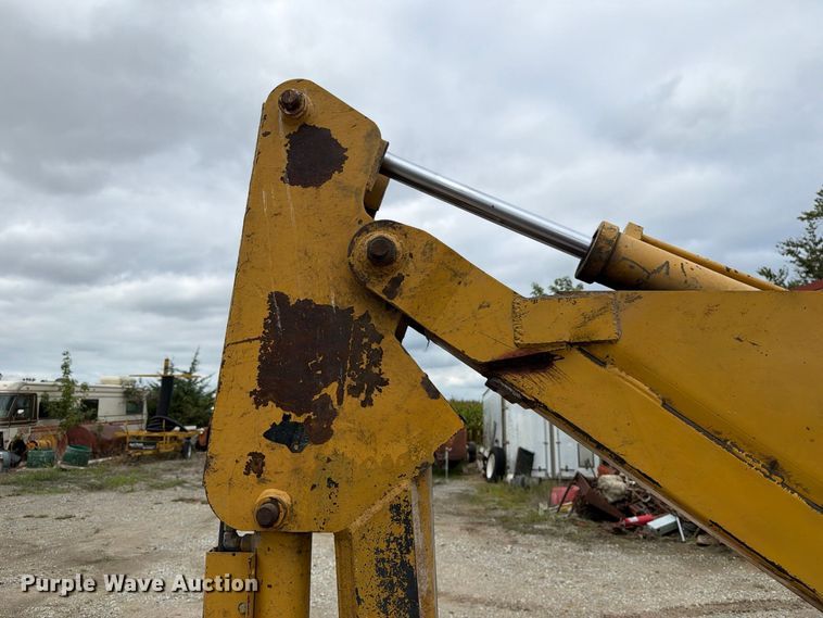image for item FT8137 2019 Vermeer M475A trencher