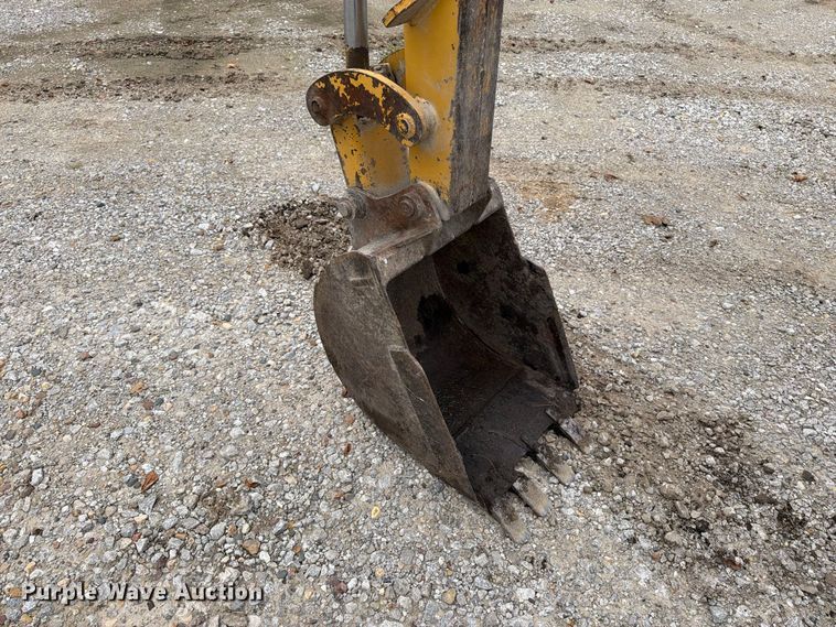 image for item FT8137 2019 Vermeer M475A trencher