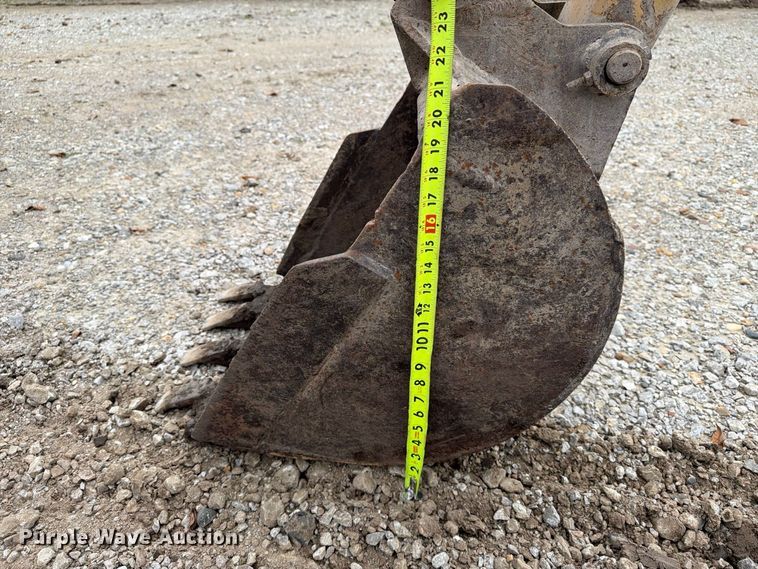 image for item FT8137 2019 Vermeer M475A trencher