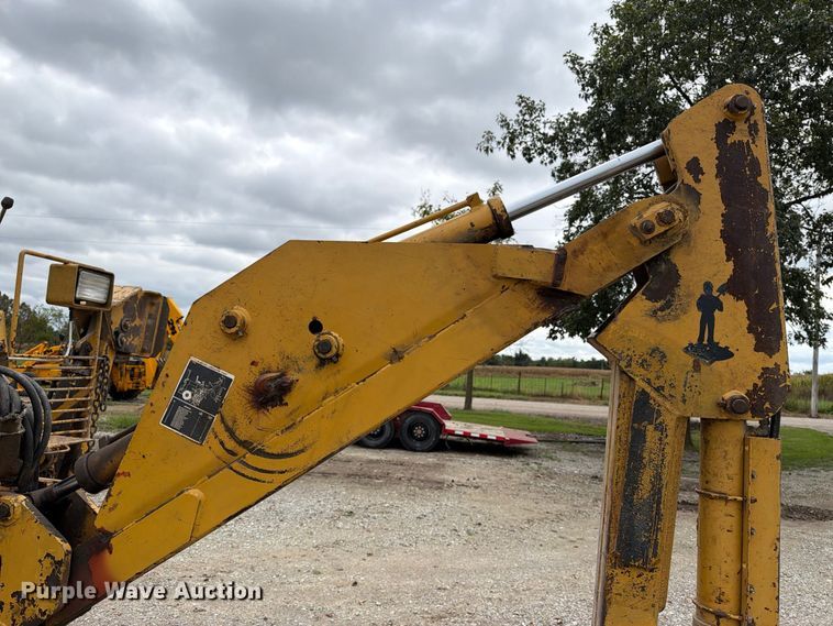 image for item FT8137 2019 Vermeer M475A trencher