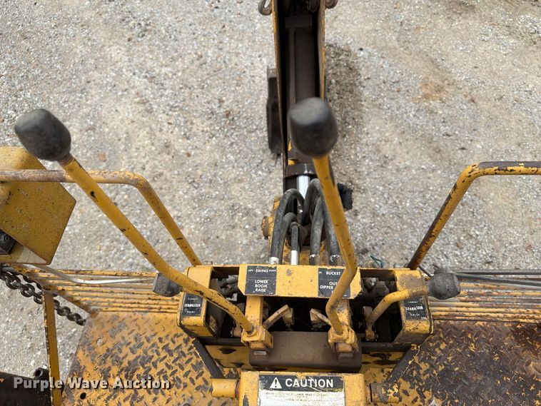 image for item FT8137 2019 Vermeer M475A trencher