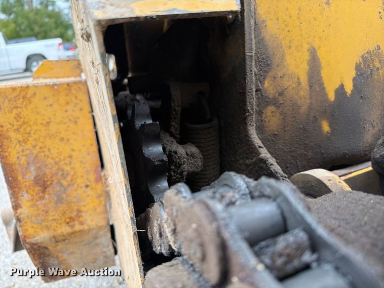 image for item FT8137 2019 Vermeer M475A trencher