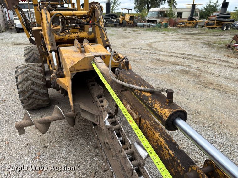 image for item FT8137 2019 Vermeer M475A trencher