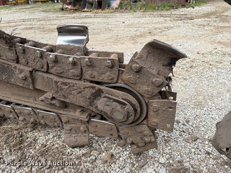 image for item FT8137 2019 Vermeer M475A trencher