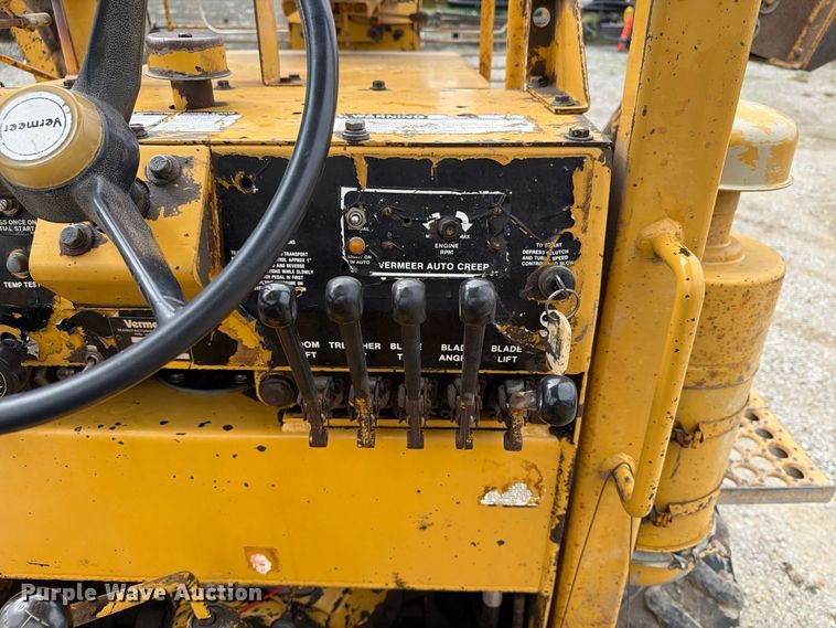 image for item FT8137 2019 Vermeer M475A trencher