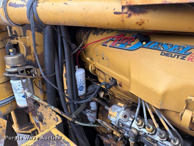 image for item FT8137 2019 Vermeer M475A trencher