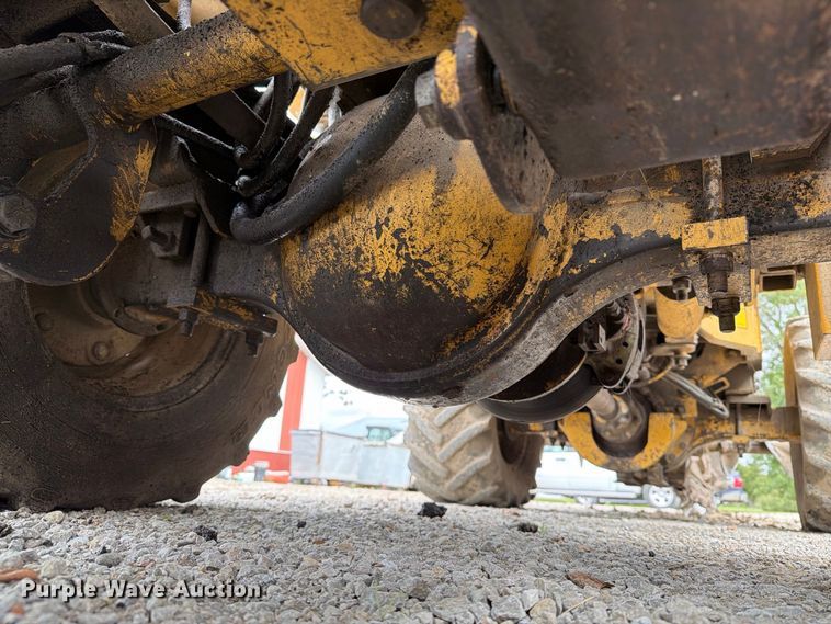 image for item FT8137 2019 Vermeer M475A trencher