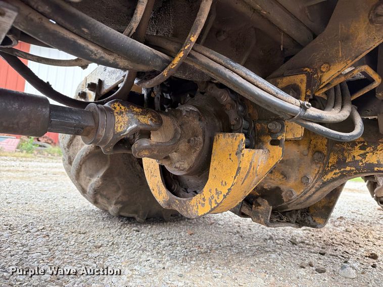 image for item FT8137 2019 Vermeer M475A trencher