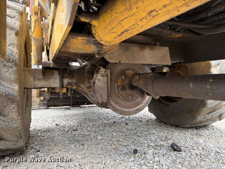image for item FT8137 2019 Vermeer M475A trencher