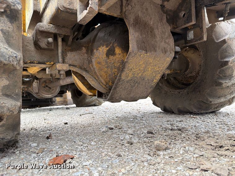 image for item FT8137 2019 Vermeer M475A trencher