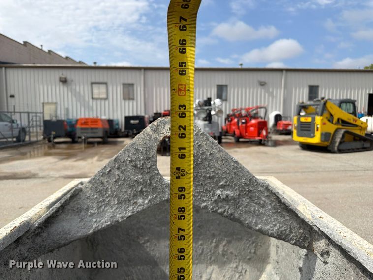 image for item FU0520 2023 Gar-Bro 4920 concrete bucket
