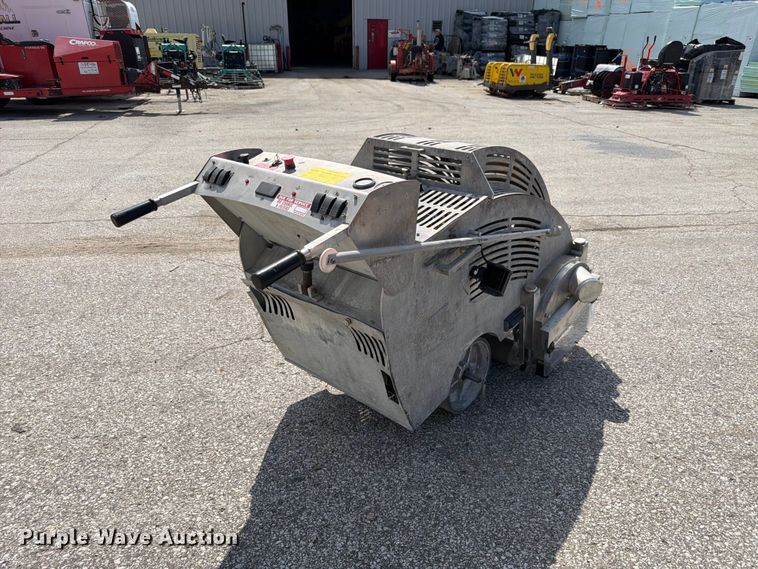 image for item FU0523 Husqvarna Soff Cut 4200 w/vac port concrete saw