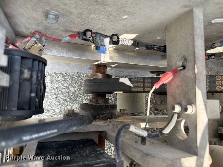 image for item FU0523 Husqvarna Soff Cut 4200 w/vac port concrete saw