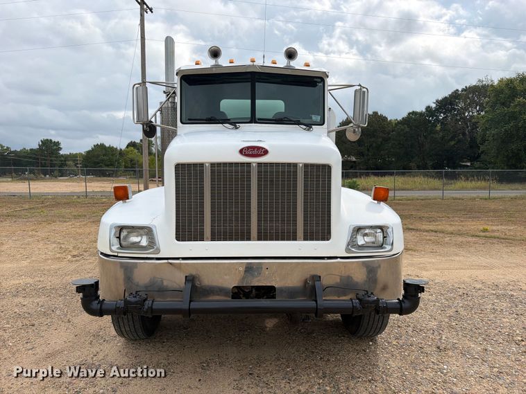 image for item FU1050 2002 Peterbilt 330 water truck