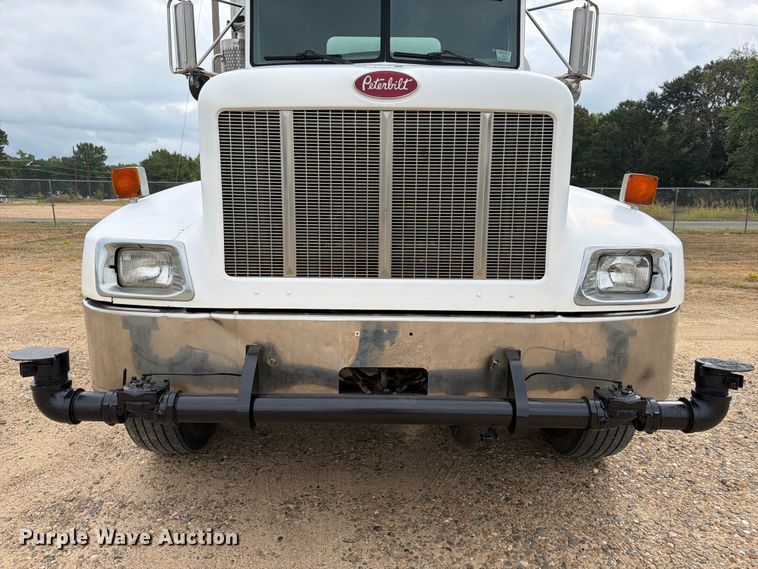 image for item FU1050 2002 Peterbilt 330 water truck