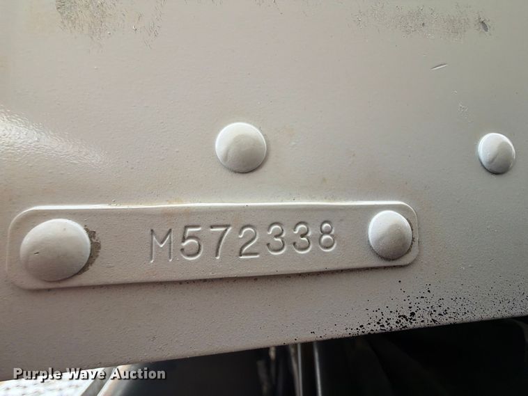 image for item FU1050 2002 Peterbilt 330 water truck
