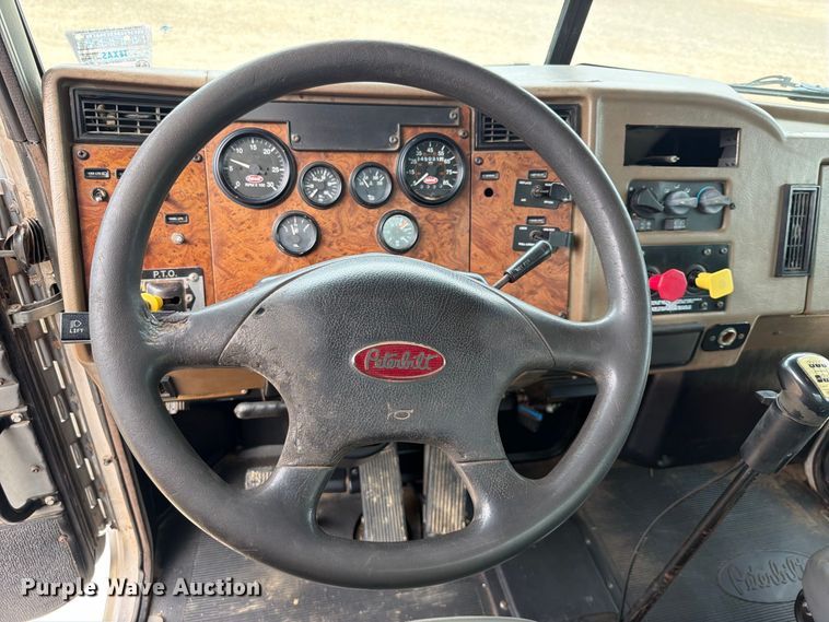 image for item FU1050 2002 Peterbilt 330 water truck